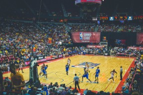 LOL SPORTS-费德勒复出首秀惊艳，加拿大主场全场沸腾